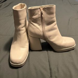 Steve Madden Cream Heeled Boots
